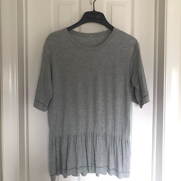 Cute Lululemon Peplum Tee Top Blouse in Heathered Gray Micro Stripe - Picture 6 of 9